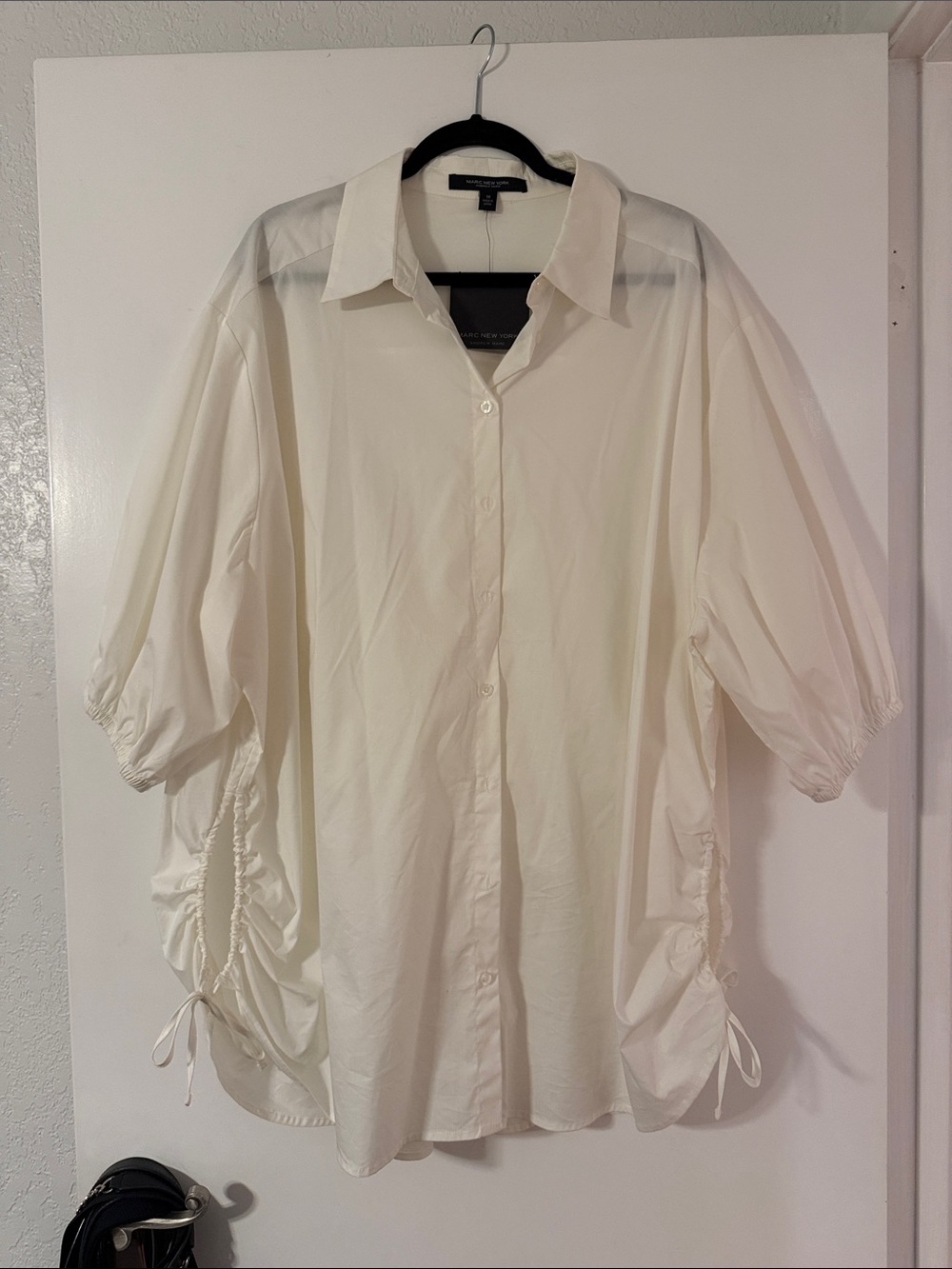 Marc New York BNWT Lightweight Cream Button Down Tunic with Side Ruching Ties 1X